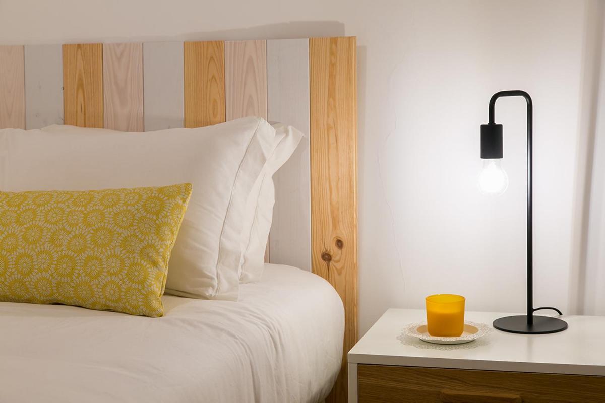 Lovelystay - Cozy 3Bdr Apartment In Estrela リスボン エクステリア 写真