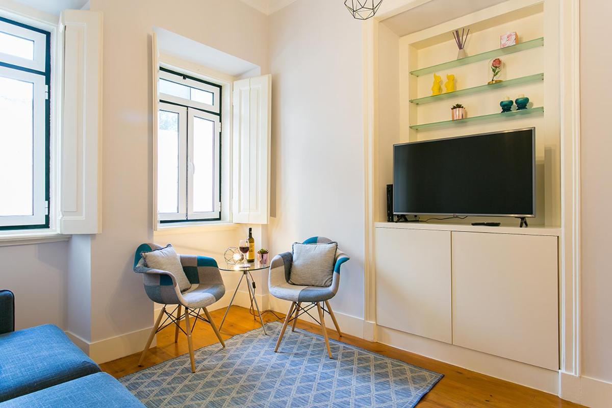 Lovelystay - Cozy 3Bdr Apartment In Estrela リスボン エクステリア 写真
