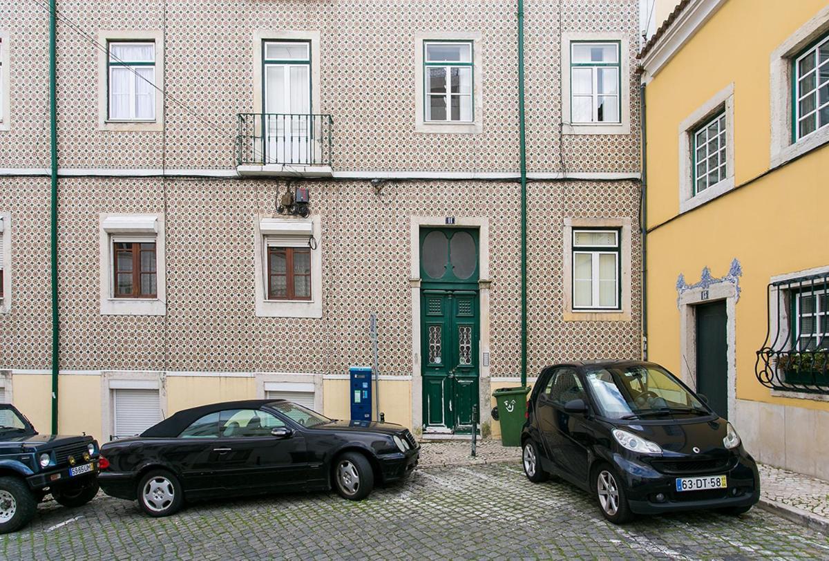 Lovelystay - Cozy 3Bdr Apartment In Estrela リスボン エクステリア 写真